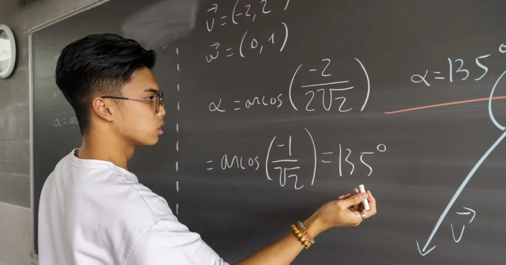 IB HL vs SL 2026: Khác Biệt 5 Tiêu Chí + Cách Chọn Cho Score 7